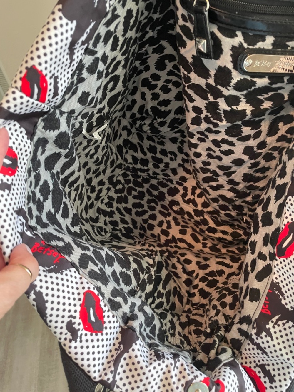 Betsey Johnson Vintage Marilyn Monroe Black & White Pop Art Tote - Picture 3 of 10